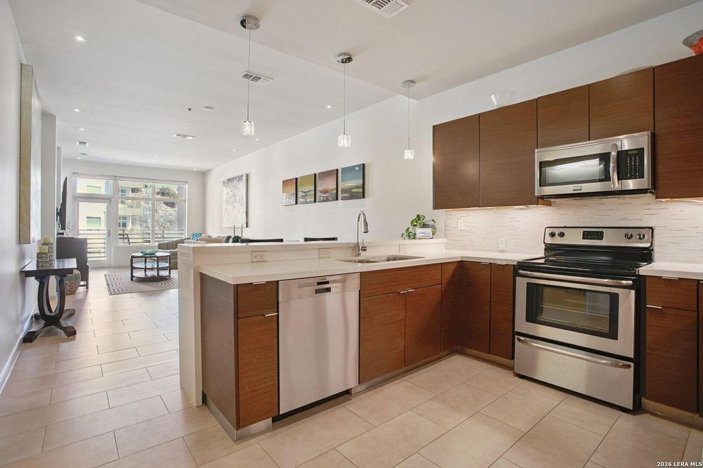 Photo of 17902 La Cantera UNIT 216, San Antonio, TX 78257 (MLS # 1944871)