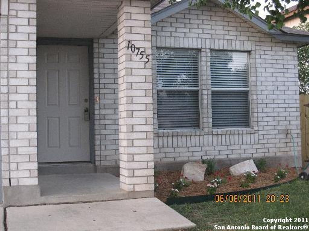 Photo of 10755 JUNIPER PASS, San Antonio, TX 78254 (MLS # 1937152)