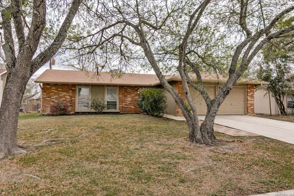 Photo of 7114 SPRING MORNING ST, San Antonio, TX 78249 (MLS # 1947493)