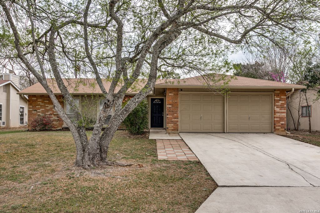 Photo of 7114 SPRING MORNING ST, San Antonio, TX 78249 (MLS # 1947493)