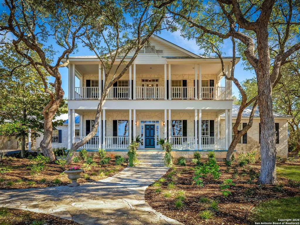 Photo of 155 Cibolo Ridge Trail, Boerne, TX 78015 (MLS # 1935084)