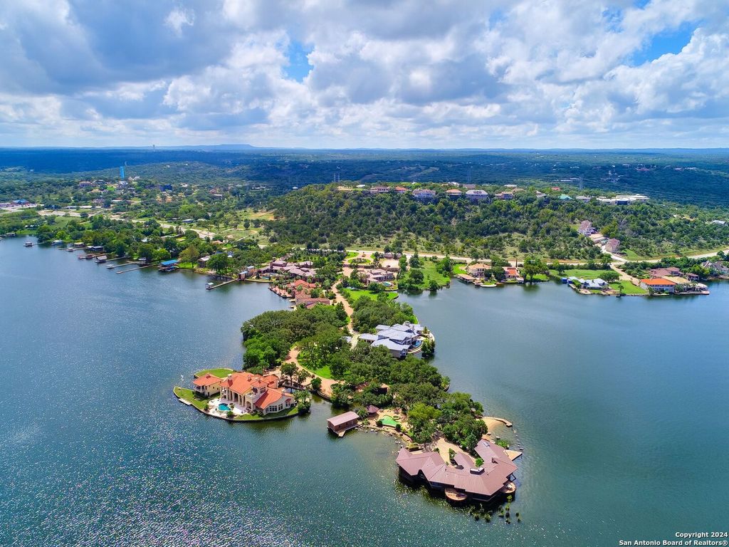 Photo of LEGACY LOT 7-B Estate Drive, Horseshoe Bay, TX 78657 (MLS # 1774926)