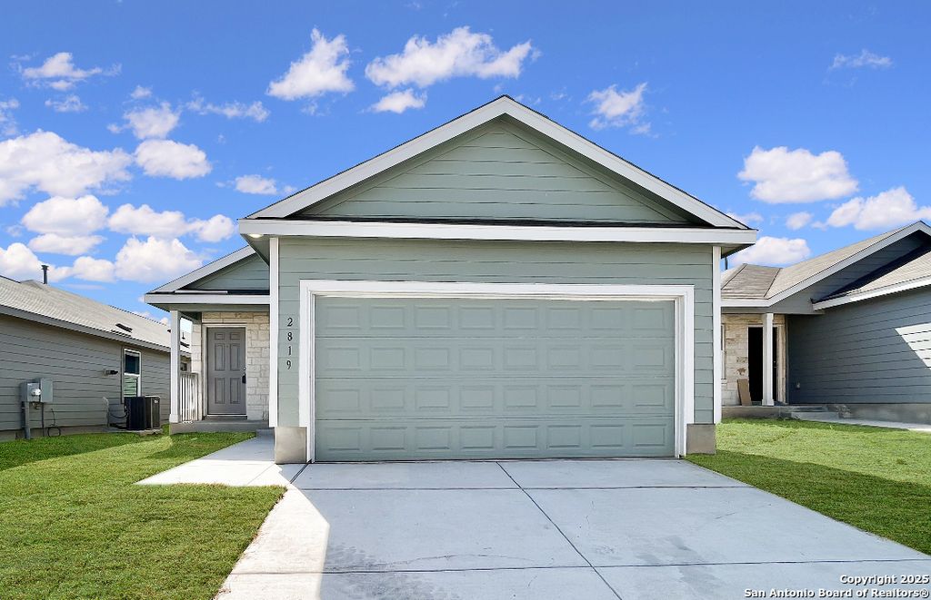 Photo of 2819 Stigler Dr, Converse, TX 78109 (MLS # 1916335)