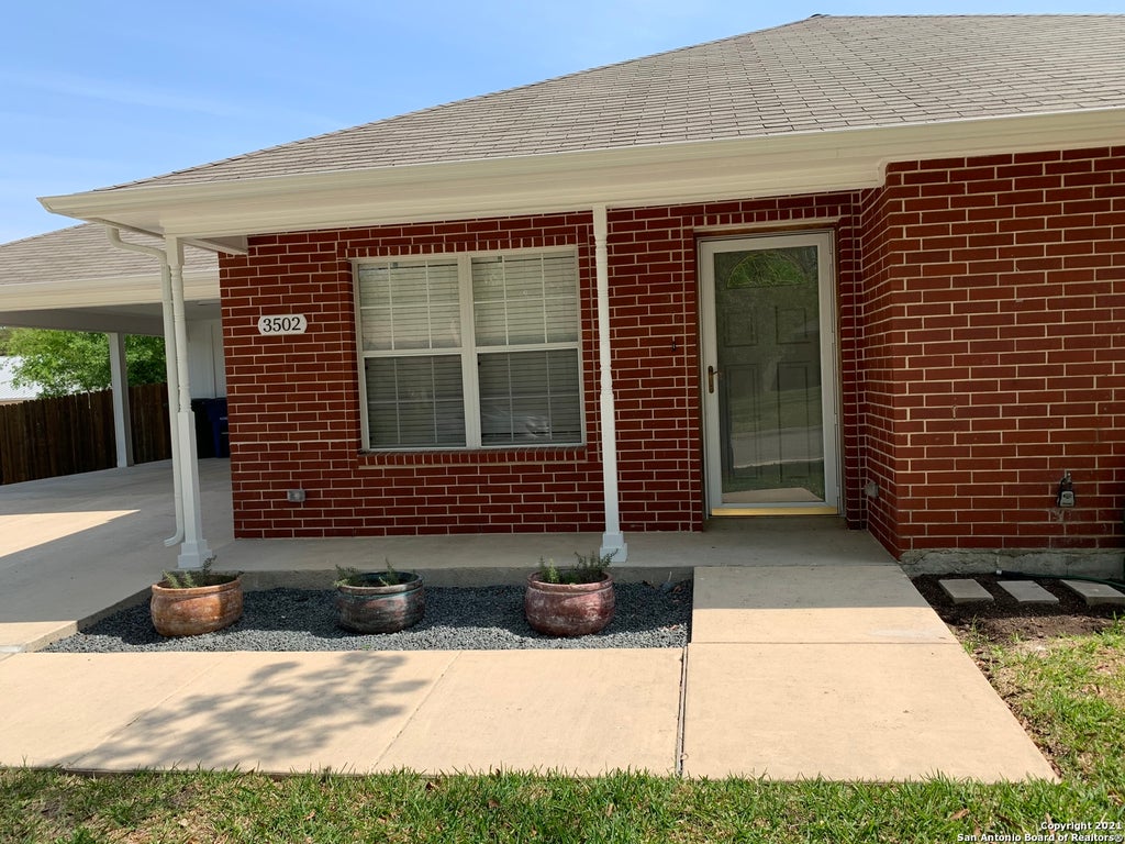 Photo of 3502 Lura Ln, San Antonio, TX 78228 (MLS # 2020227)