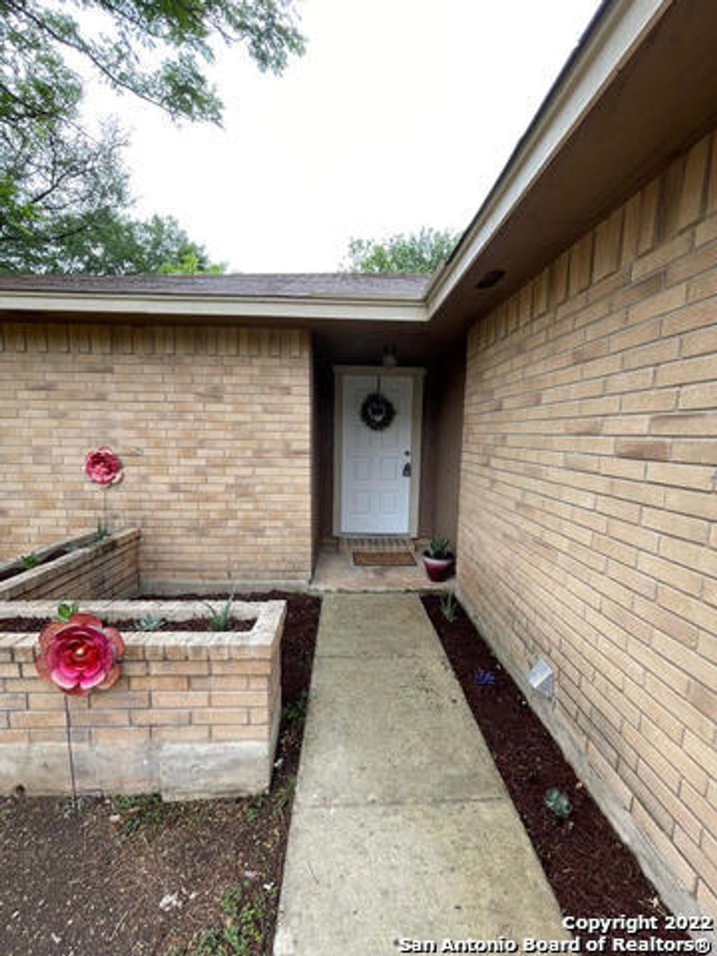 Photo of 11330 Jarbo Pass, San Antonio, TX 78245 (MLS # 1926669)