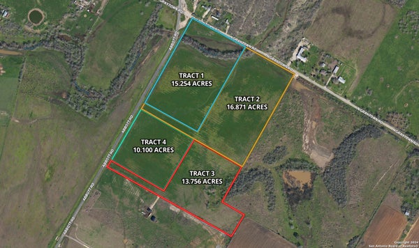 126 N ABBOTT RD, SAINT HEDWIG, TX 78152 - Image 4e3fb11f579bc94e32092bd2bde1ad85/361786644