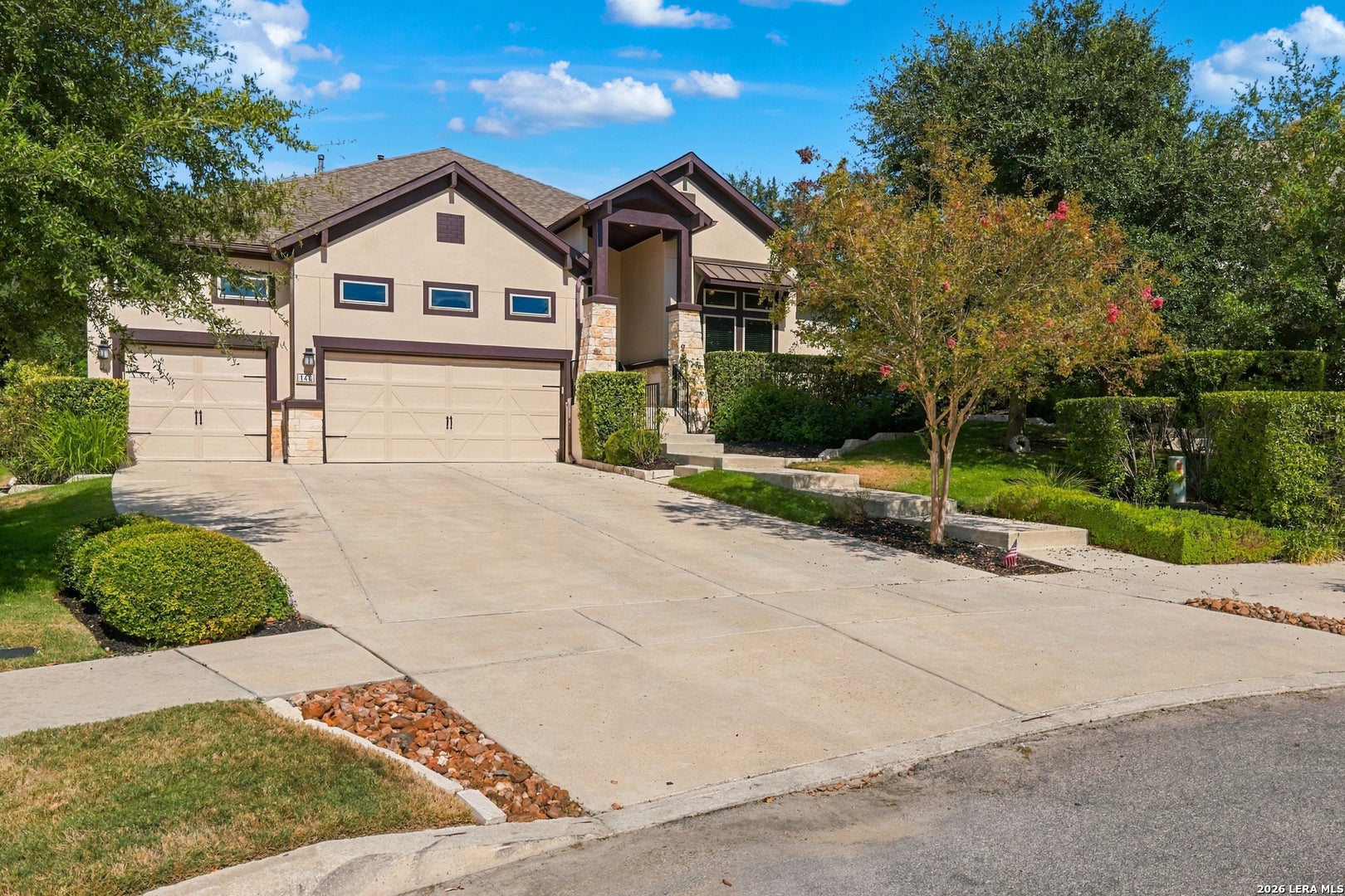 146 ESCALERA CIR