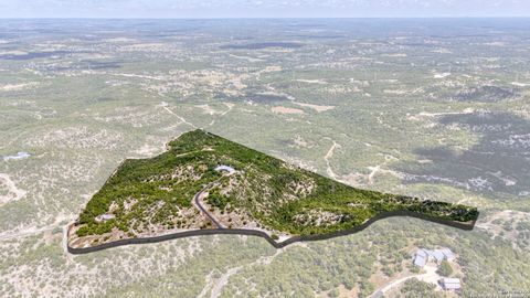 305 Spanish Pass Boerne TX 78006