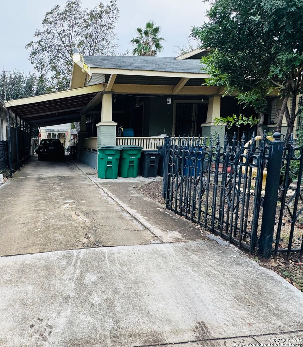 Photo of 314 Devine, San Antonio, TX 78210 (MLS # 1925597)