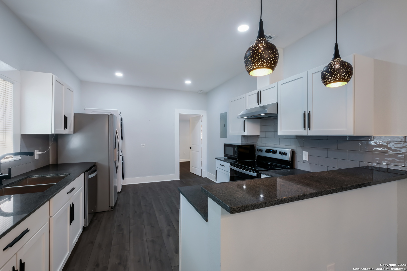231 Nelson Ave