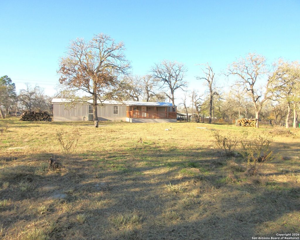 Photo of 178 Hickory Hill, La Vernia, TX 78121 (MLS # 1934840)