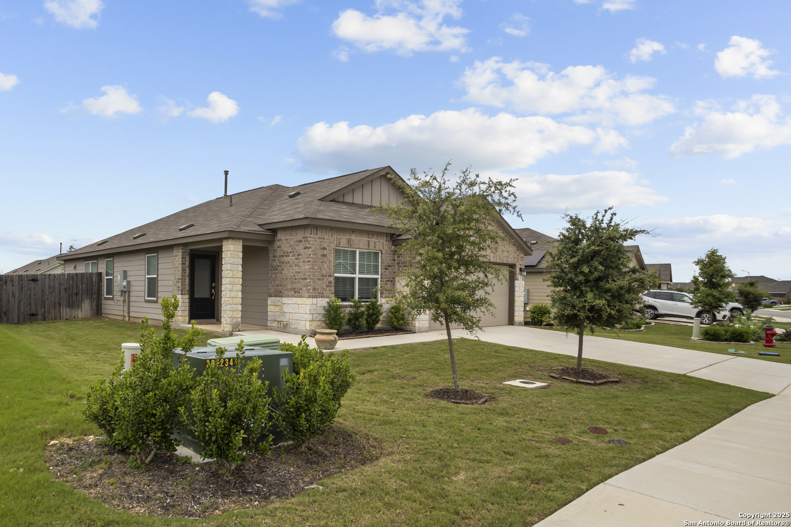 31665 Acacia Vista