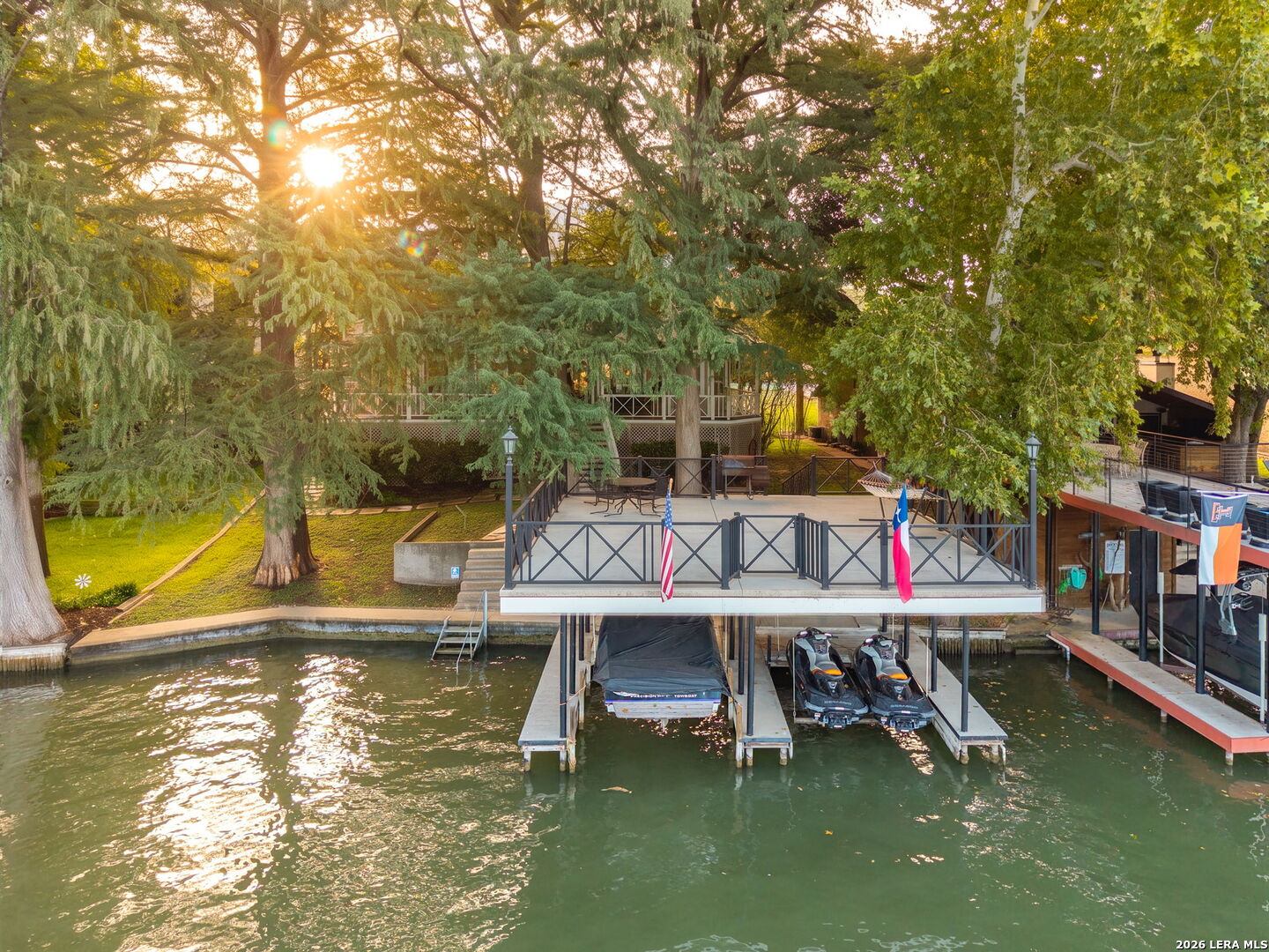 244 LAKE RIDGE DR