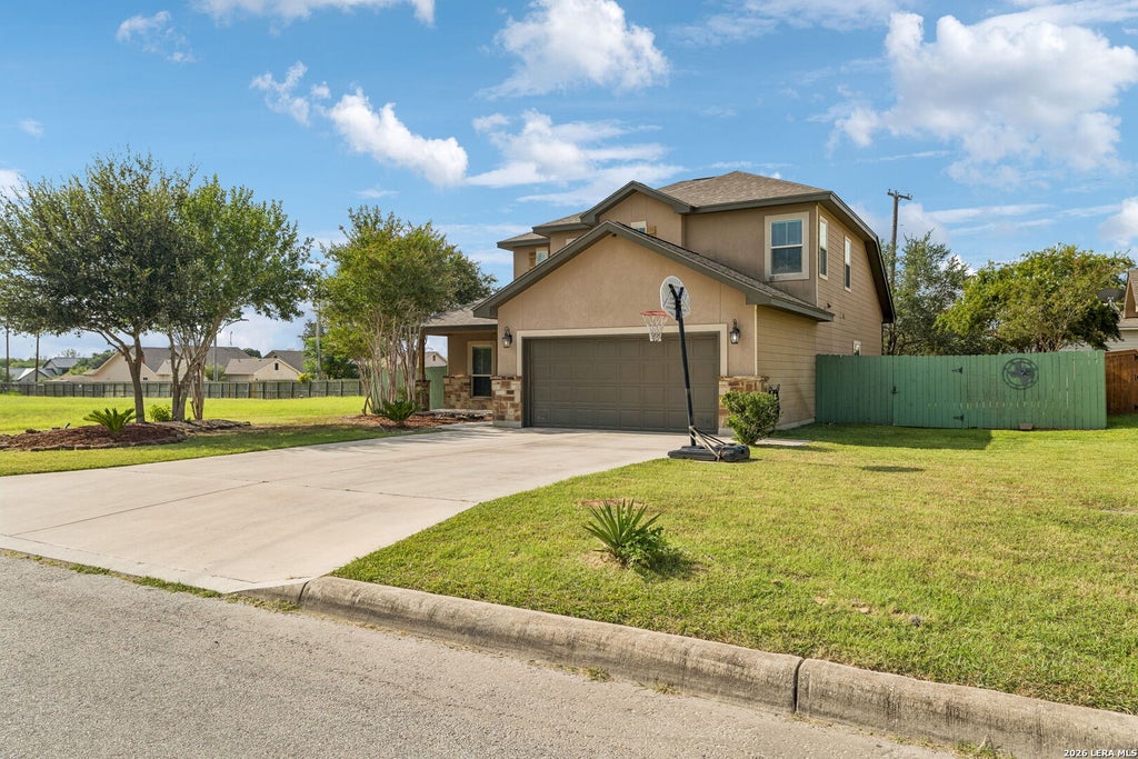 Photo of 1627 STONE HVN, Pleasanton, TX 78064 (MLS # 2006764)