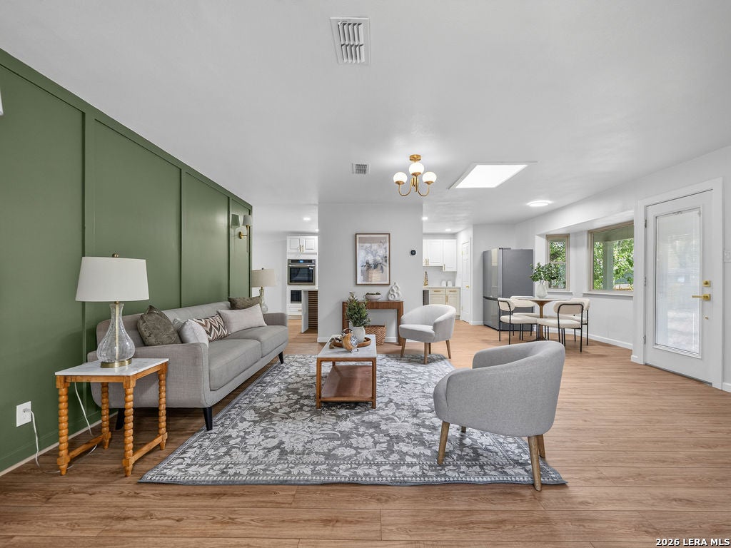 301 Sagecrest Dr