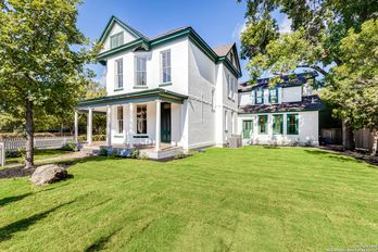 Single Family Residence at 1231 S Alamo