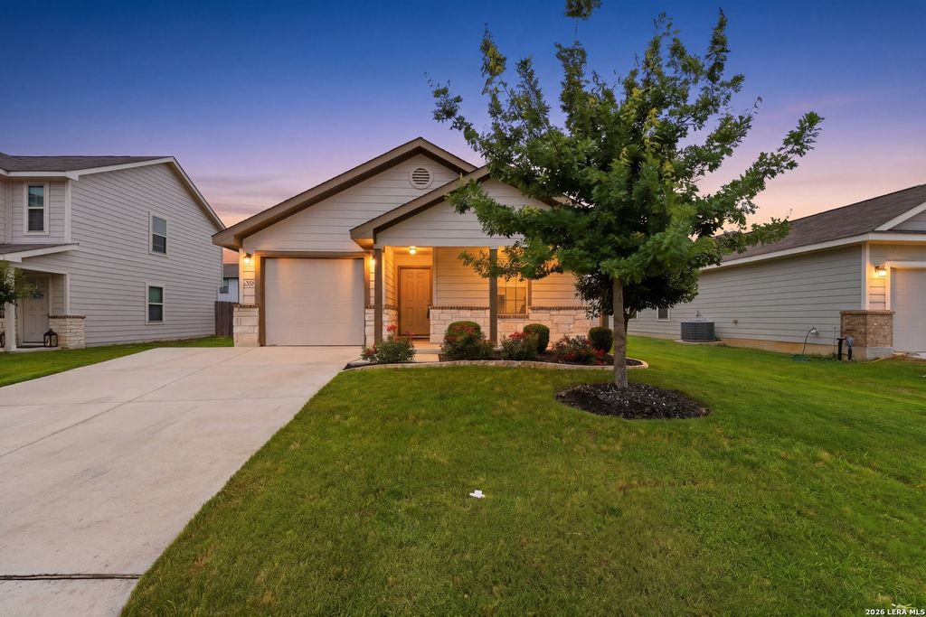Photo of 2409 Ranger Pass, Seguin, TX 78155 (MLS # 1965300)