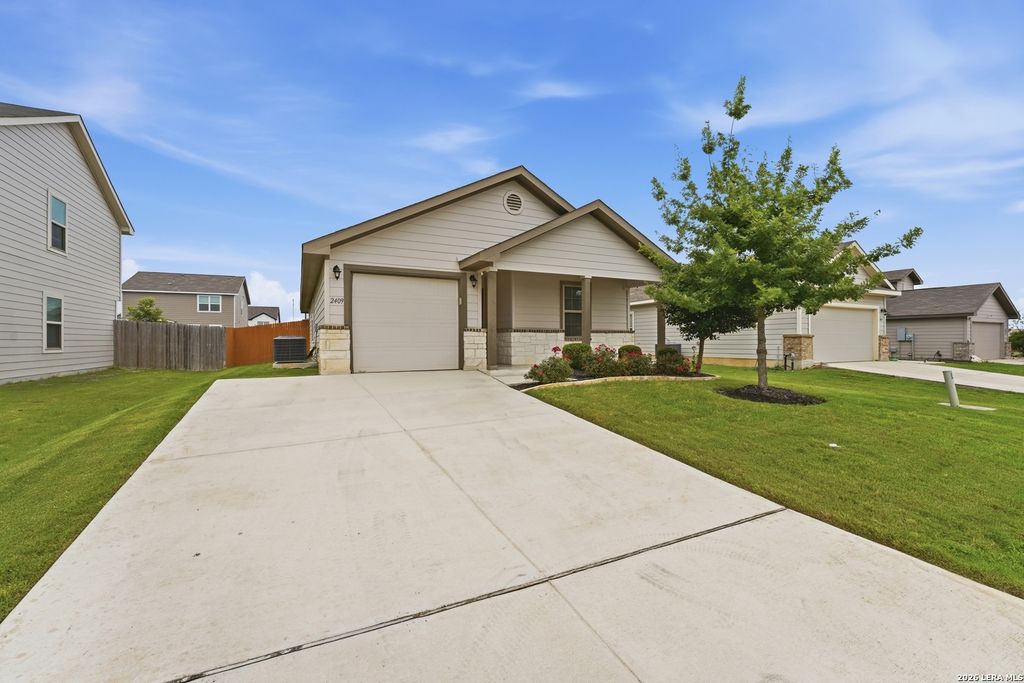 Photo of 2409 Ranger Pass, Seguin, TX 78155 (MLS # 1965300)