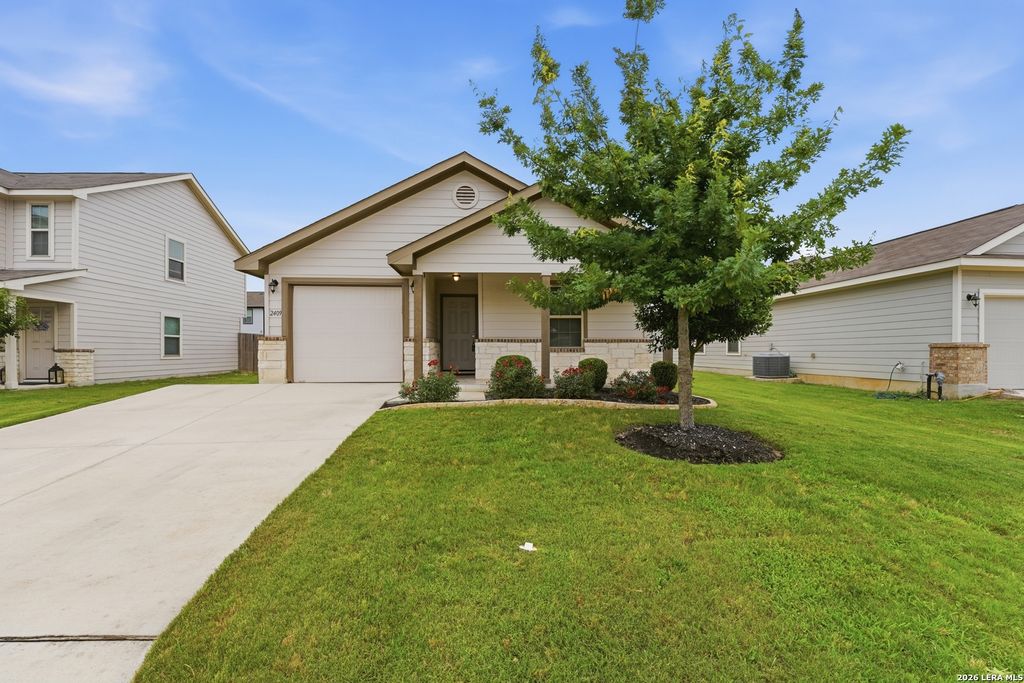 Photo of 2409 Ranger Pass, Seguin, TX 78155 (MLS # 1965300)