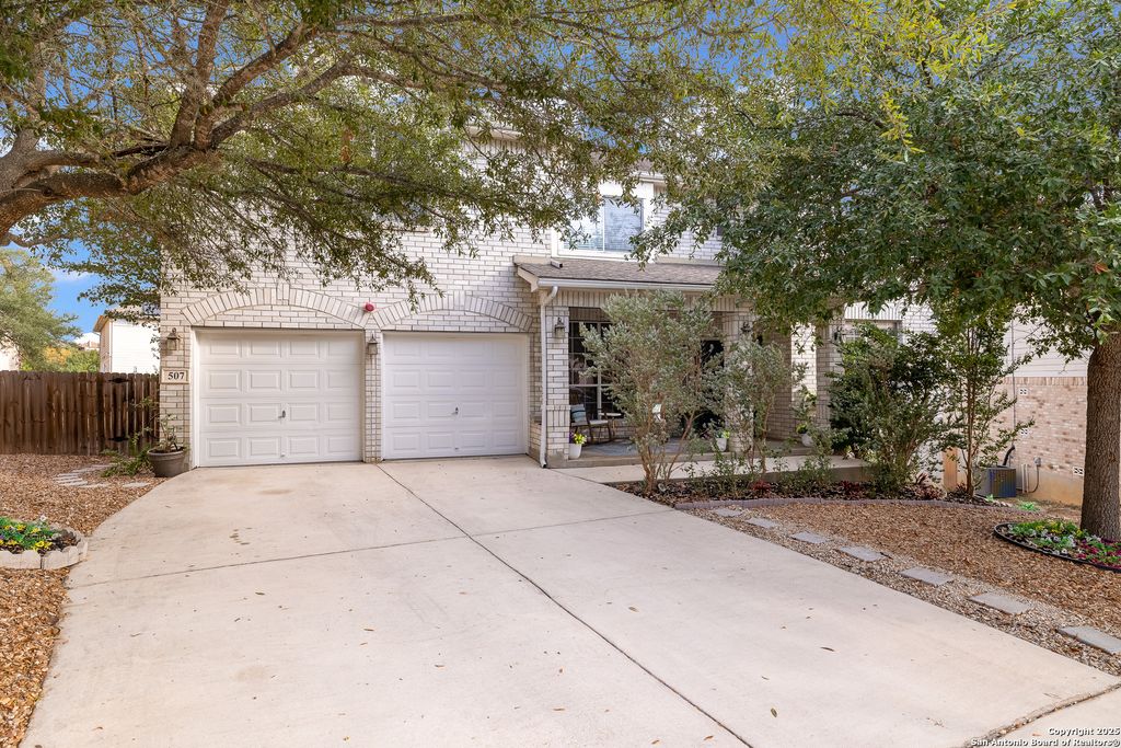 Photo of 507 Catanbo Ct, San Antonio, TX 78258 (MLS # 1921355)