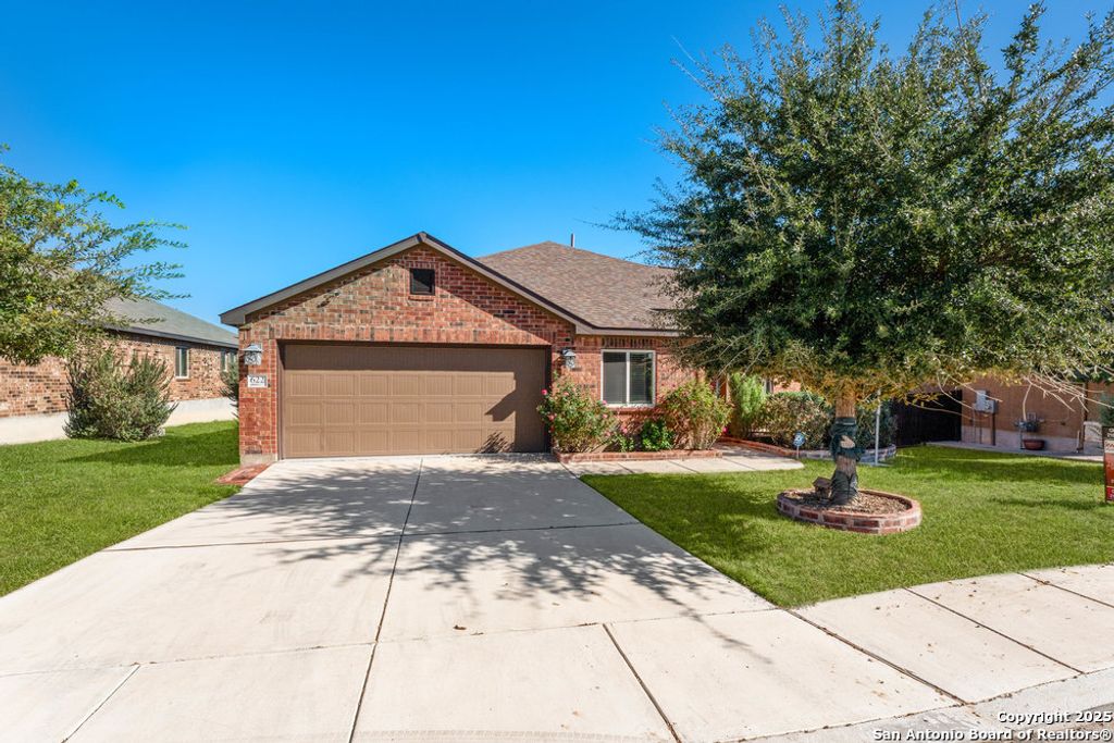 Photo of 622 Chambers, San Antonio, TX 78245 (MLS # 1925739)