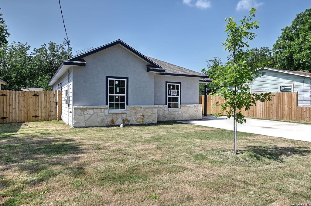 Photo of 870 W Southcross Blvd, San Antonio, TX 78211 (MLS # 1964157)