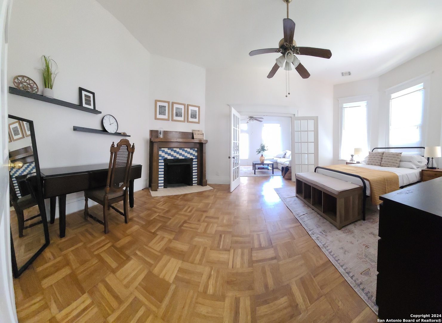 423 W Magnolia 1