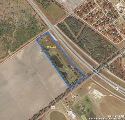 Photo of 57 Key Rd, Victoria, TX 77906 (MLS # 1897238)