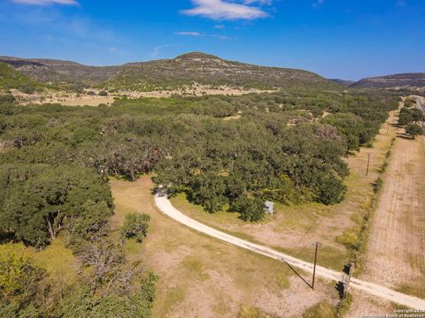 A home in Leakey