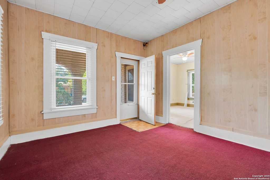 Photo of 425 Essex, San Antonio, TX 78210 (MLS # 1912160)