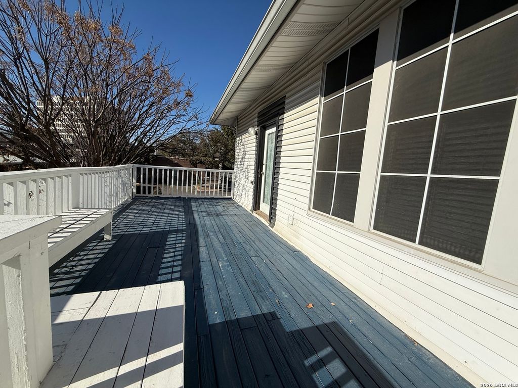 Photo of 1207 McCullough, San Antonio, TX 78212 (MLS # 1939705)