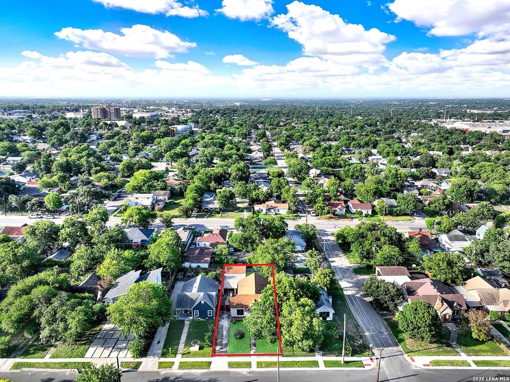 Photo of 1406 HICKS AVE, San Antonio, TX 78210 (MLS # 2011144)