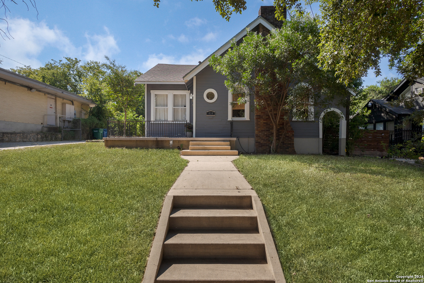 414 W ROSEWOOD AVE