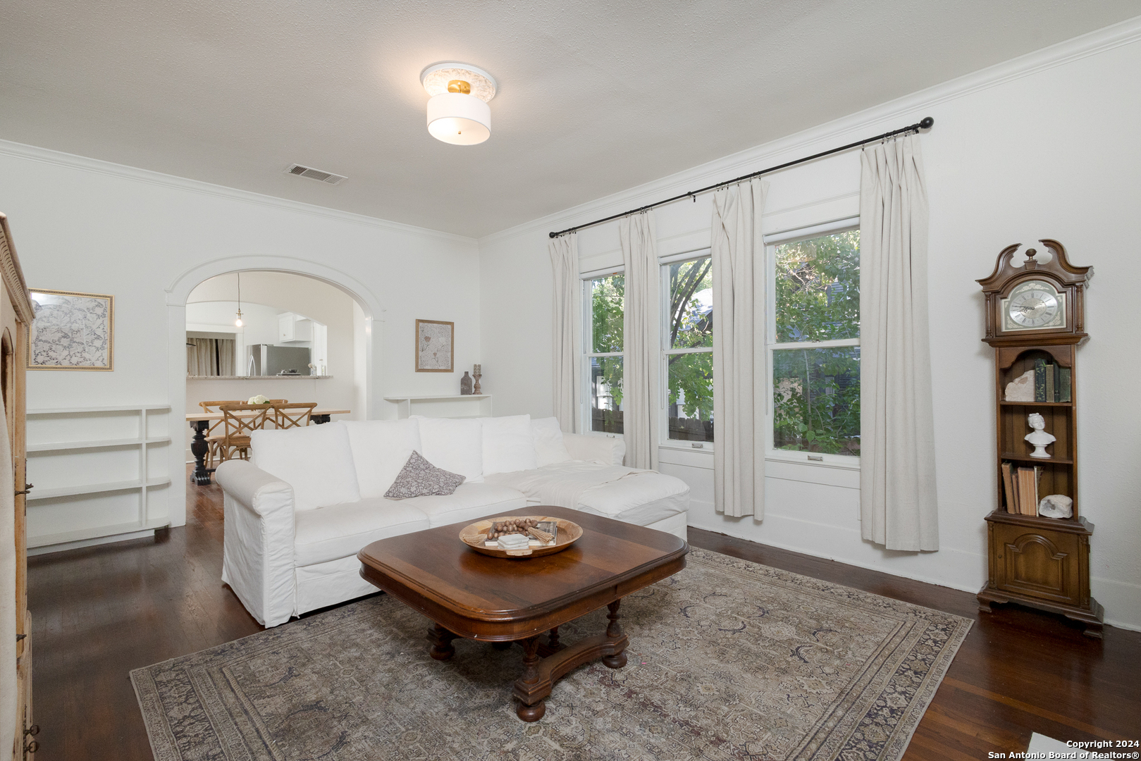 414 W ROSEWOOD AVE