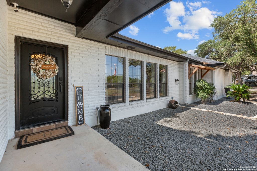 Photo of 31421 Wild Oak Hill, Fair Oaks Ranch, TX 78015 (MLS # 1893445)