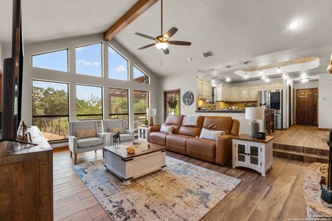 31421 Wild Oak Hill Fair Oaks Ranch TX 78015