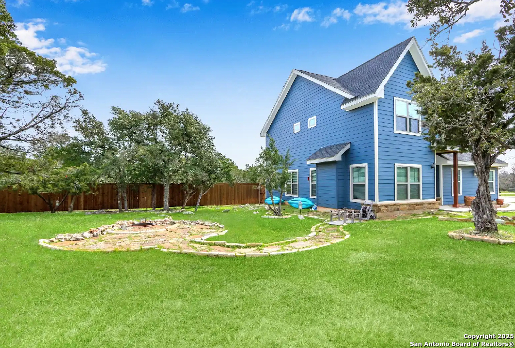 1009 EAGLE FLIGHT DR