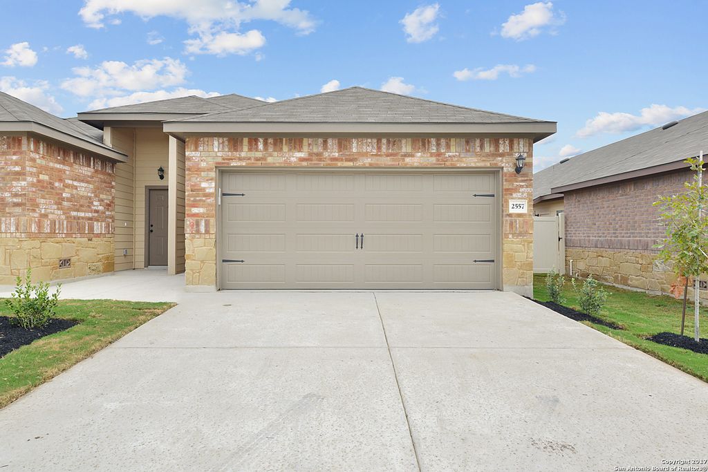 Photo of 2557 PAHMEYER RD, New Braunfels, TX 78130 (MLS # 1921752)