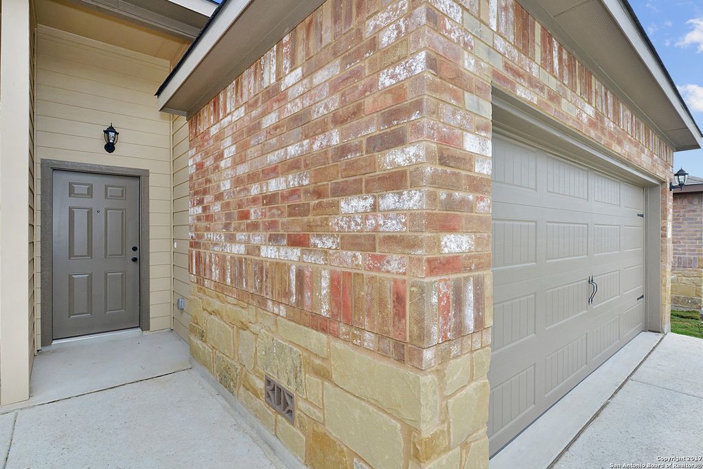 Photo of 2557 PAHMEYER RD, New Braunfels, TX 78130 (MLS # 1921752)