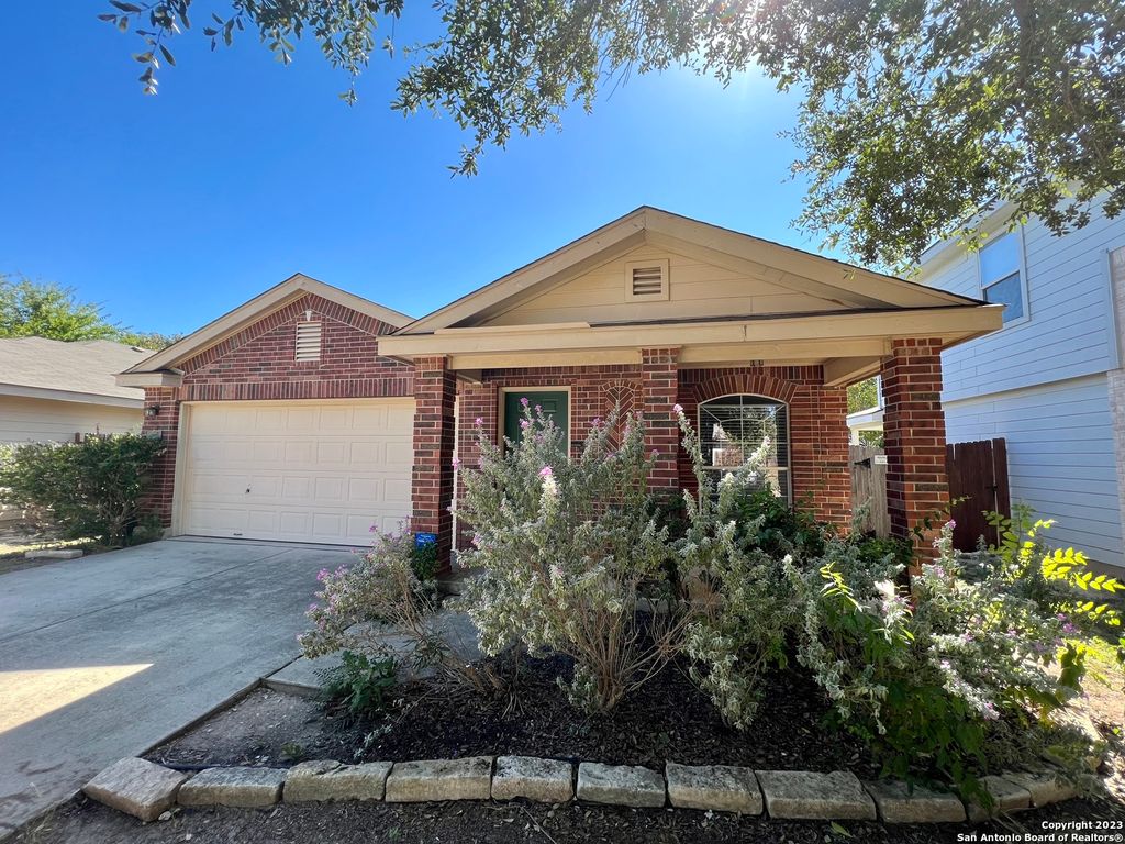 Photo of 9924 SPRING BEAUTY, San Antonio, TX 78254 (MLS # 1946934)