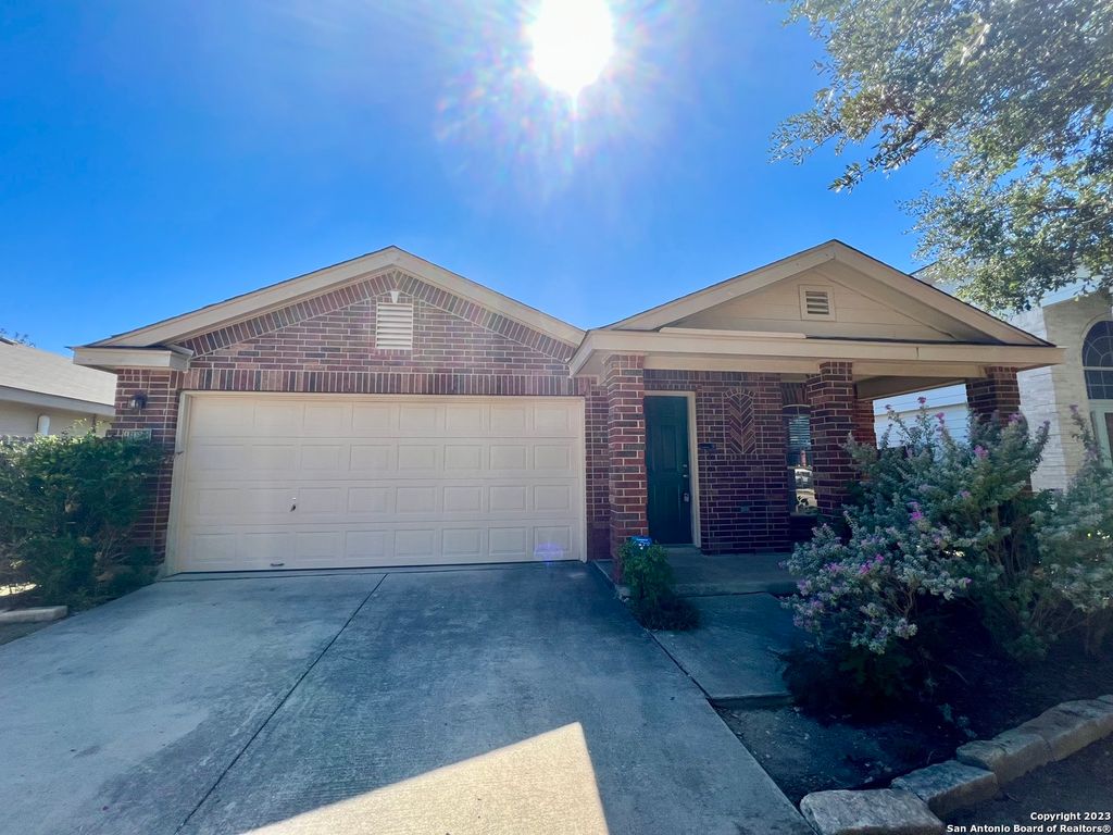 Photo of 9924 SPRING BEAUTY, San Antonio, TX 78254 (MLS # 1946934)