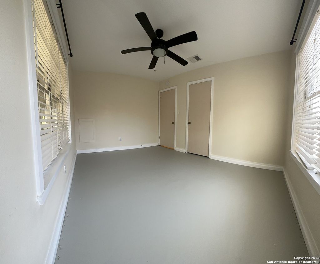 Photo of 311 Tagert, Pleasanton, TX 78064 (MLS # 1923787)