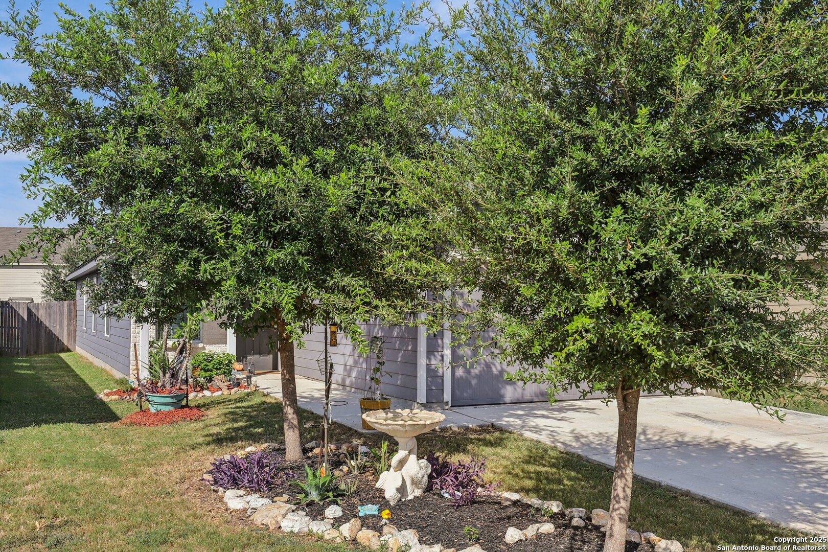 5607 Willow Breeze