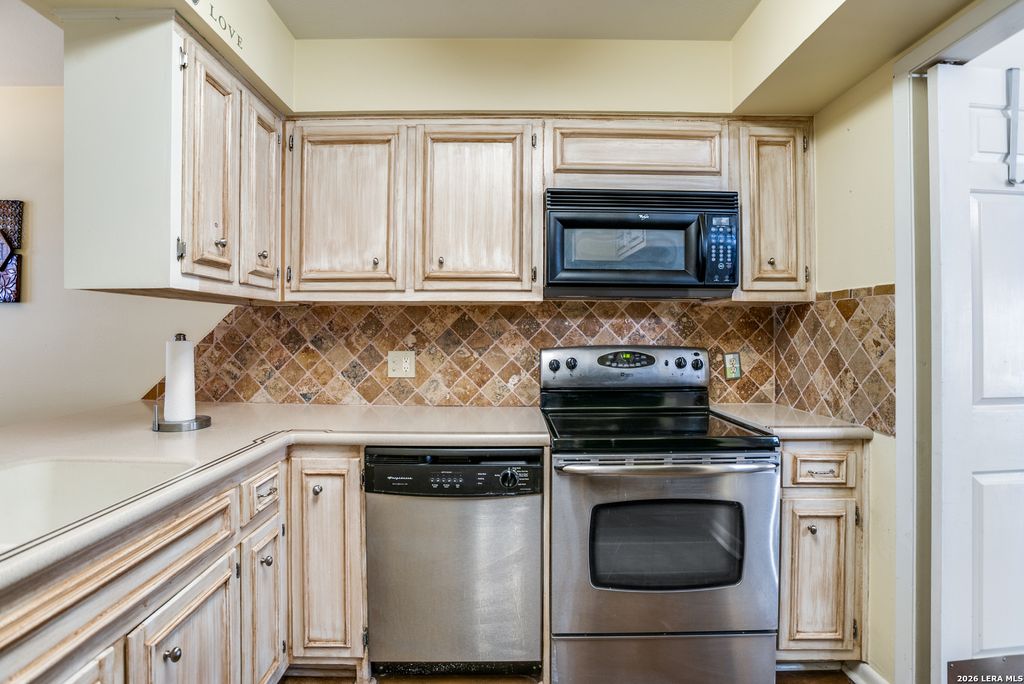 Photo of 5359 Fredericksburg 515 #515, San Antonio, TX 78229 (MLS # 1953655)