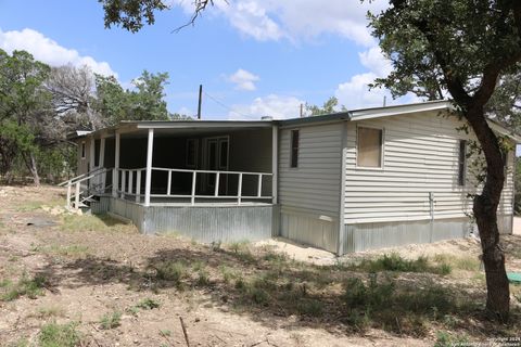 A home in Bandera