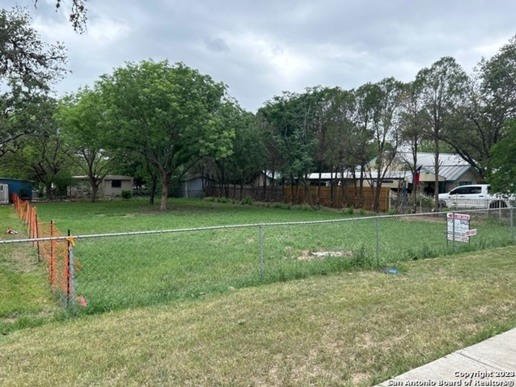 Photo of 5310 Hayden Dr, San Antonio, TX 78242 (MLS # 1719867)