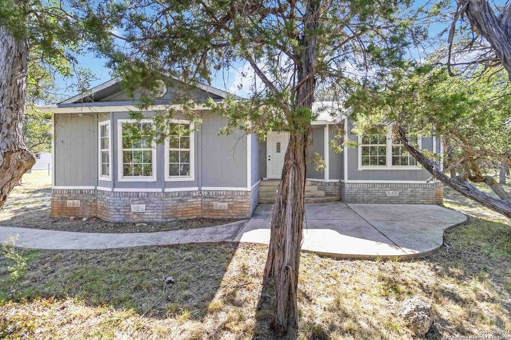 Photo of 1260 comanche, Bandera, TX 78003 (MLS # 1889366)