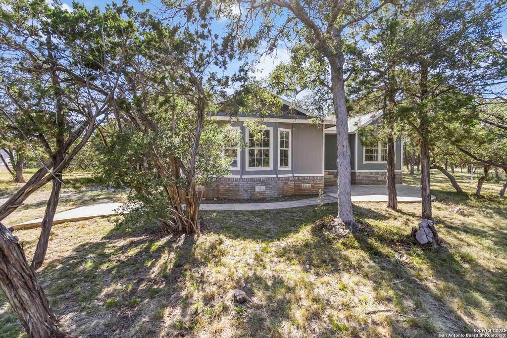 Photo of 1260 comanche, Bandera, TX 78003 (MLS # 1889366)