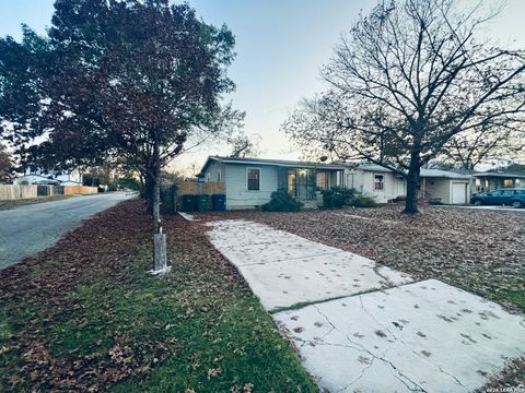 2610 W Ashby Place San Antonio TX 78201