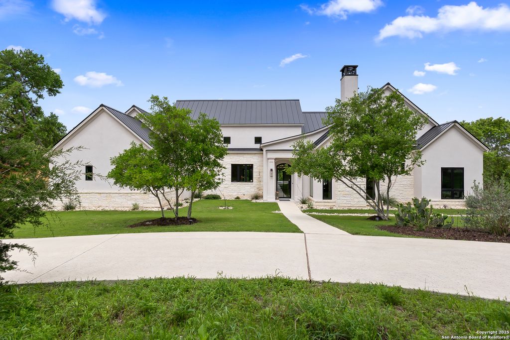 Photo of 11207 Paraiso Bluff, Boerne, TX 78006 (MLS # 1856453)